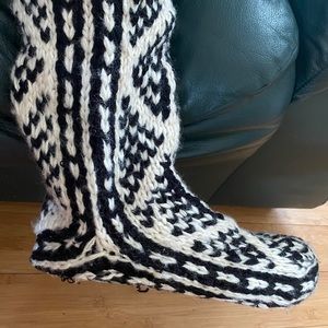 Hand knitted Moccasin Booties